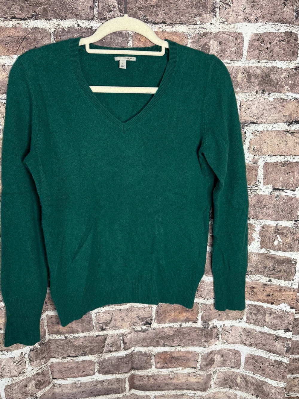 Halogen Women's V-Neck Sweater in Teal Green